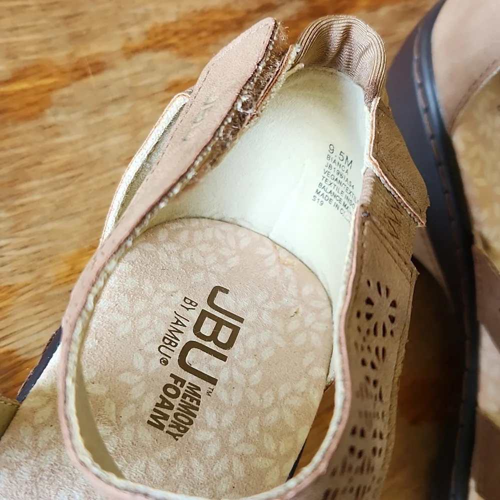 JBU byJAMBU Bianca Tan Wedge Strappy Sandal sz 9.5 - Picture 11 of 16